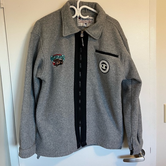 Vintage Champion Vancouver Grizzlies Fleece Jacket - Picture 6 of 9